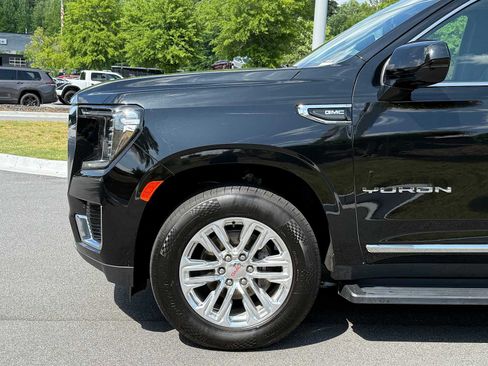 Used 2024 GMC Yukon SLT RWD image 11