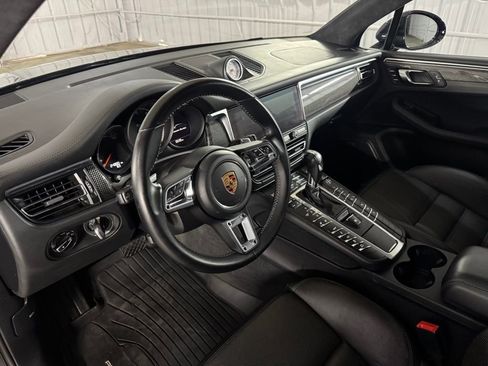 Used 2021 Porsche Macan Turbo w/ Premium Package Plus (PF0) AWD/4WD image 23