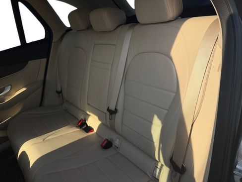 Used 2022 Mercedes-Benz GLC 300 4MATIC image 15