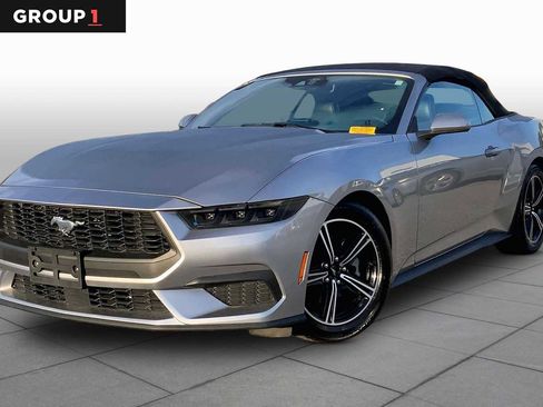 Used 2025 Ford Mustang Premium RWD image 1