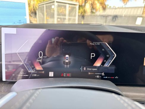 New 2026 BMW X5 xDrive40i w/ Climate Comfort Package image 31