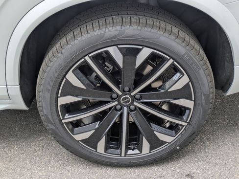 New 2026 Volvo XC90 B6 Ultra w/ Protection Package AWD/4WD image 16