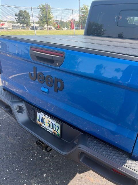 Used 2021 Jeep Gladiator Sport AWD/4WD image 25