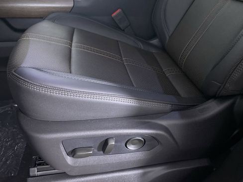 New 2025 Chevrolet Silverado 1500 High Country image 10