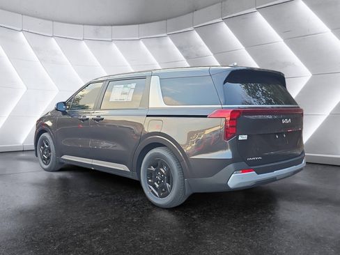New 2026 Kia Carnival LX FWD image 3