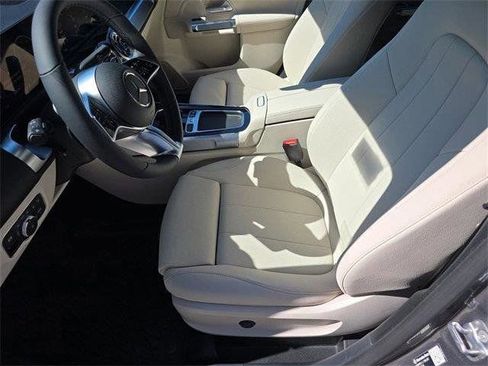 Certified 2026 Mercedes-Benz GLB 250 4MATIC image 28