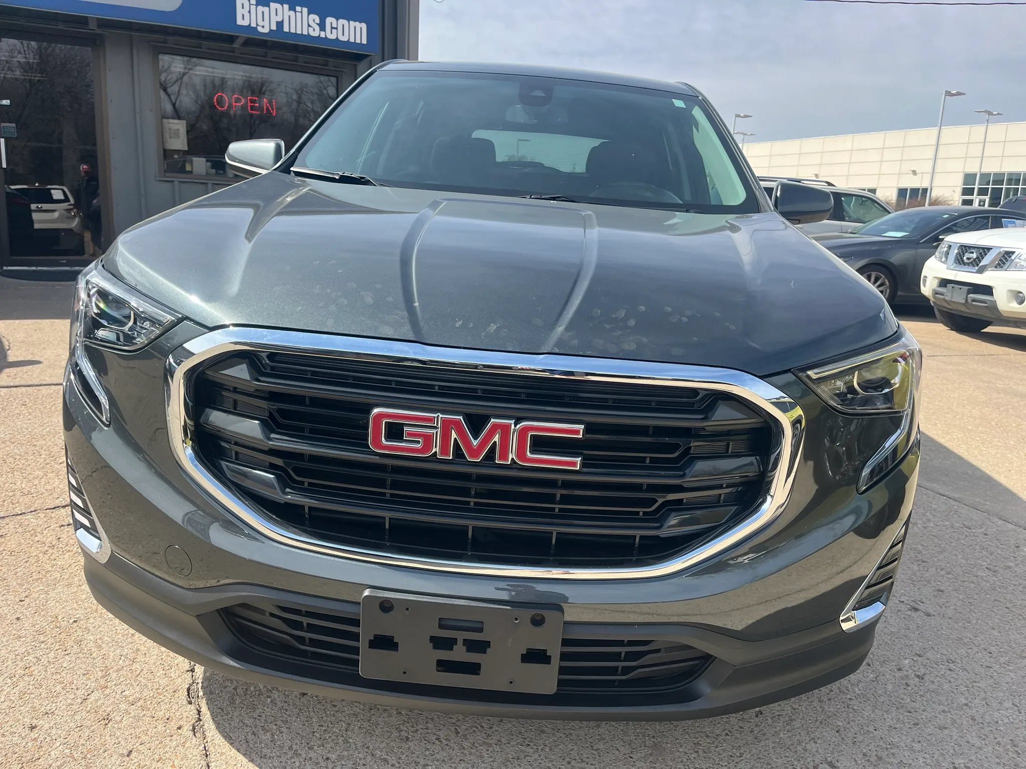 Used 2021 GMC Terrain SLE FWD image 3