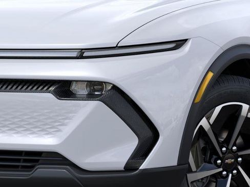 New 2026 Chevrolet Equinox EV LT FWD image 10