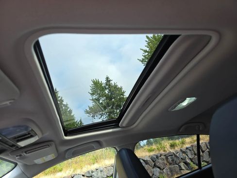 Certified 2023 Subaru Crosstrek Hybrid w/ Moonroof Package w/Navigation AWD/4WD image 22