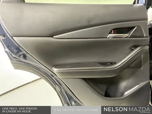 Used 2025 MAZDA CX-30 AWD 2.5 S w/ Preferred Package image 18