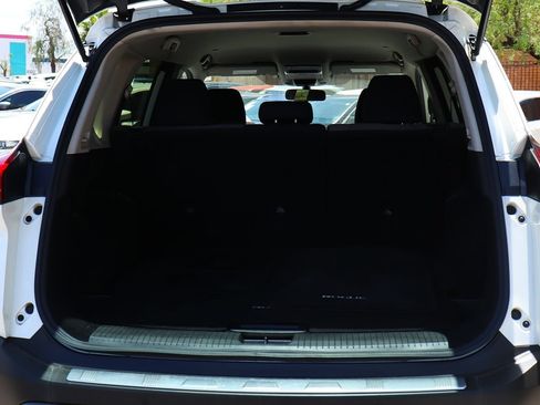 Used 2023 Nissan Rogue SV FWD image 25