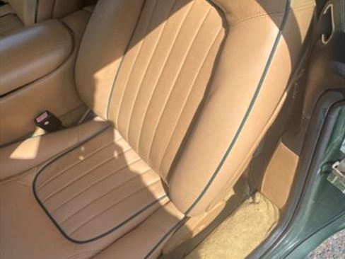 Used 1997 Aston Martin DB7 Volante RWD image 17