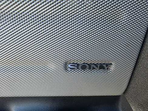 Used 2011 Ford F150 Platinum image 31