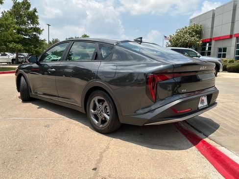 Used 2025 Kia K4 FWD image 8