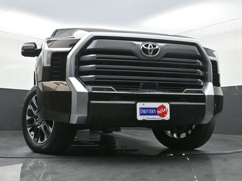 Used 2023 Toyota Tundra Limited w/ Power Package AWD/4WD image 29