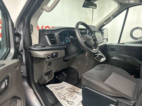 Used 2023 Ford Transit 350 XLT image 27
