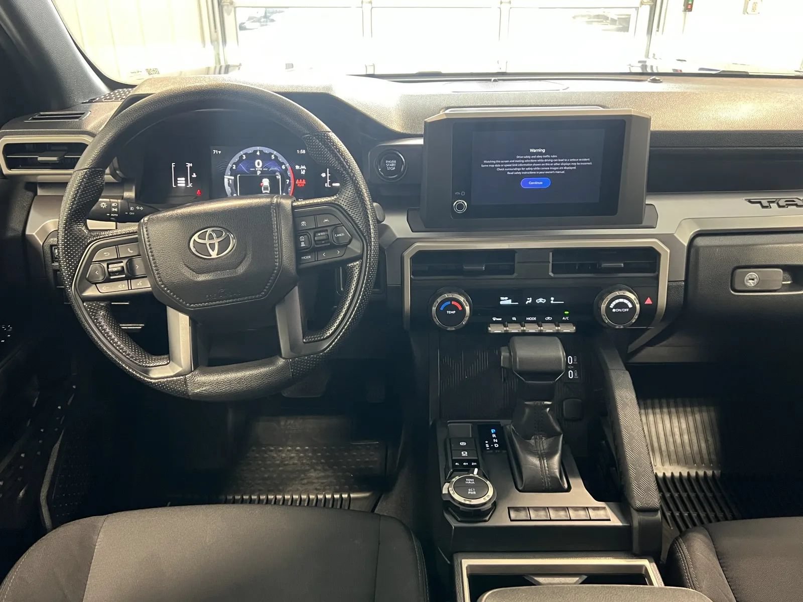 Used 2025 Toyota Tacoma SR5 AWD/4WD image 8
