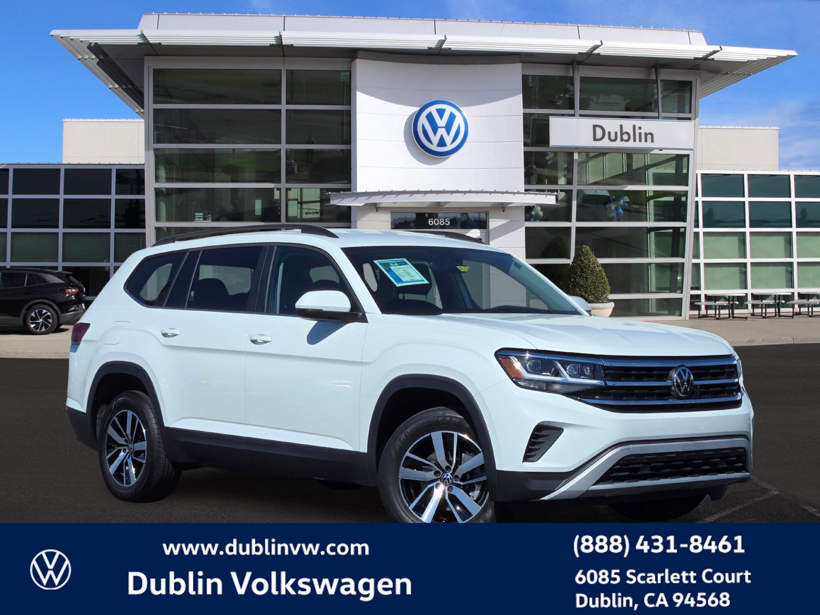 Certified 2023 Volkswagen Atlas SE FWD image 1