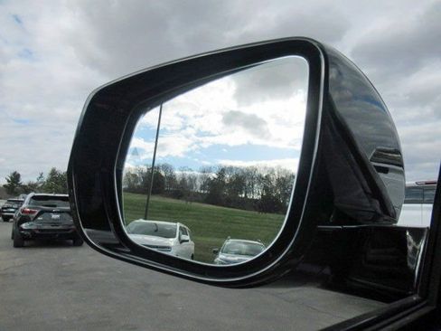 New 2025 Jeep Grand Cherokee Limited w/ Luxury Tech Group II image 30