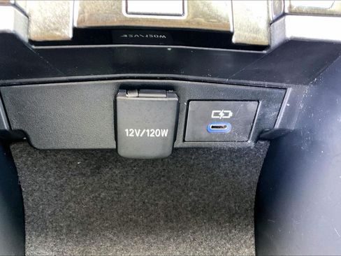 Used 2022 Toyota Corolla LE FWD image 37