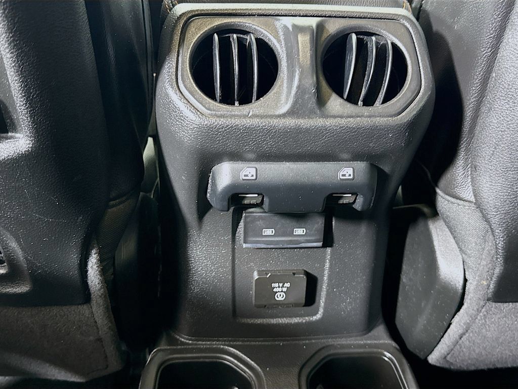 Used 2021 Jeep Gladiator Mojave w/ Dual Top Group AWD/4WD image 13