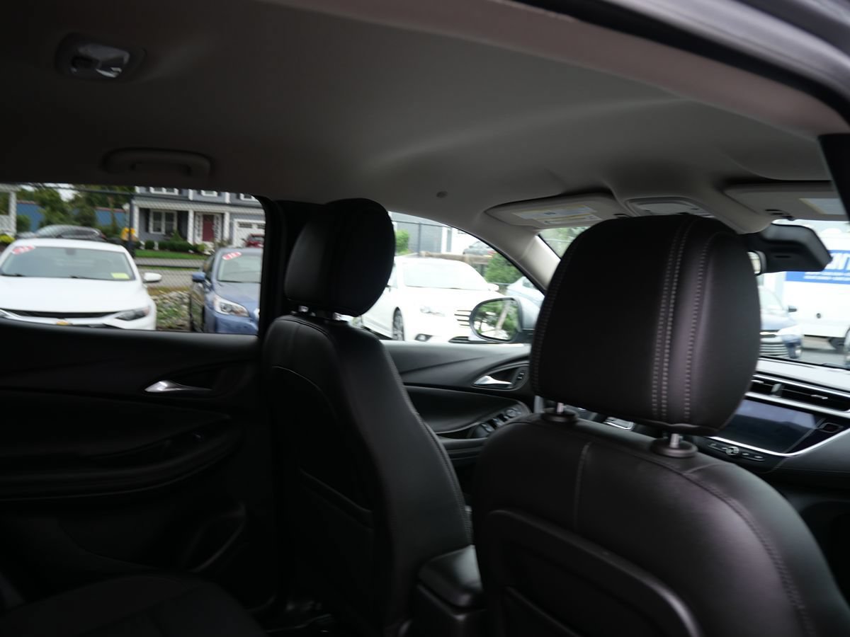 Used 2023 Buick Encore GX Select w/ Sport Touring Package FWD image 25