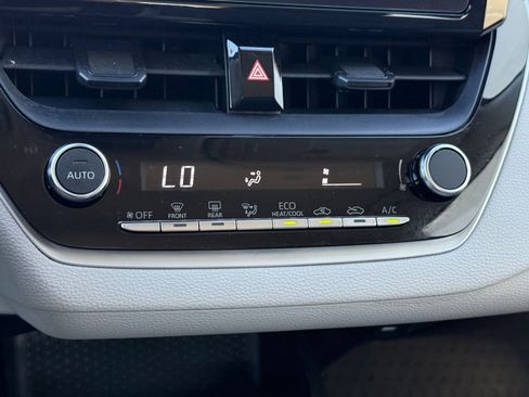 Used 2024 Toyota Corolla LE image 23