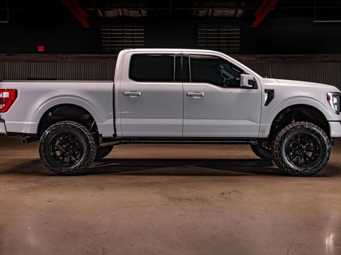 Used 2022 Ford F150 Lariat w/ Equipment Group 502A High AWD/4WD image 11