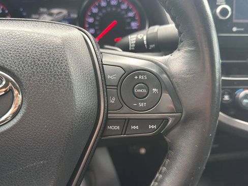 Used 2021 Toyota Camry XSE FWD image 23