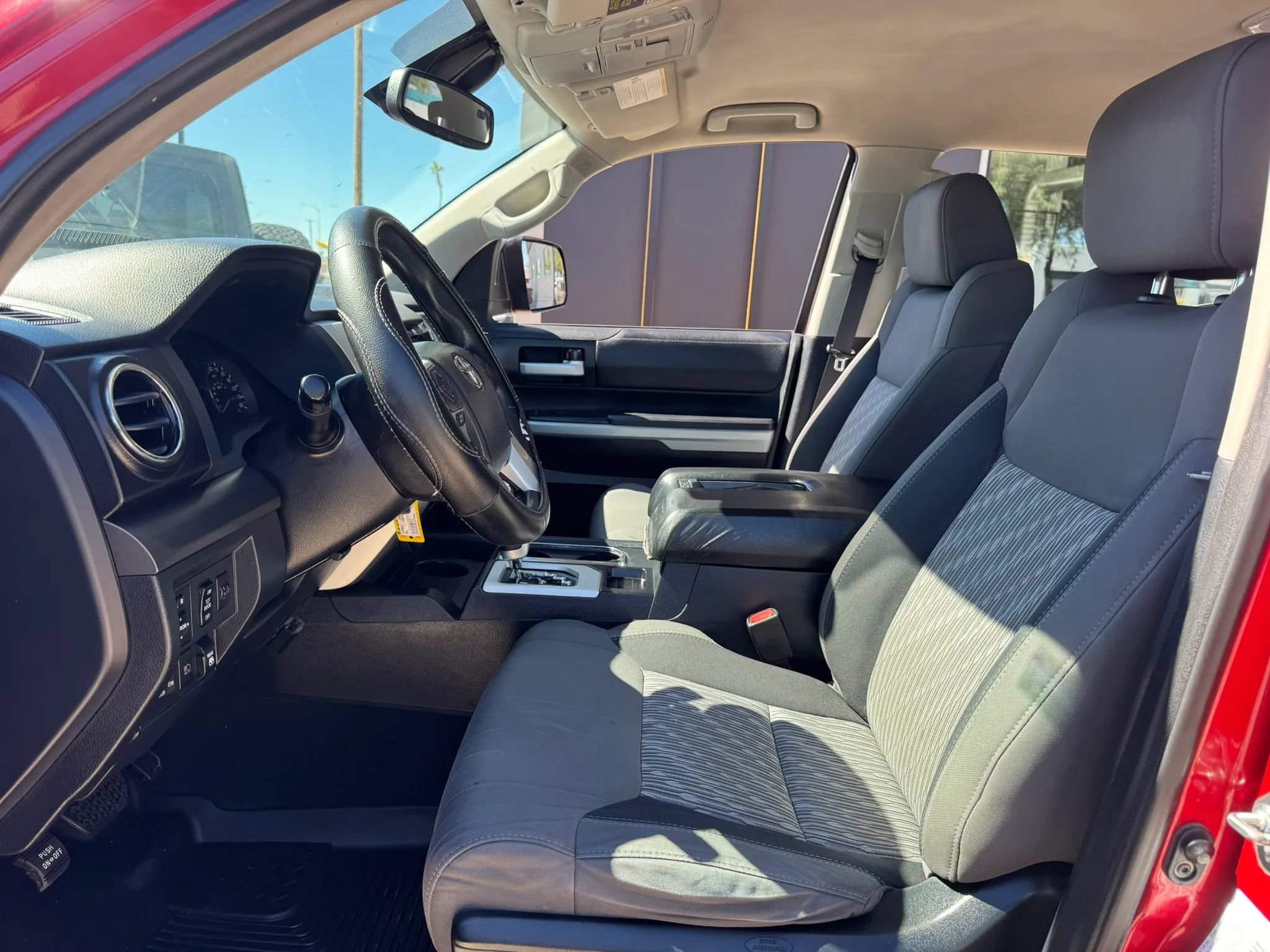 Used 2020 Toyota Tundra SR5 w/ SR5 Convenience Package RWD image 10