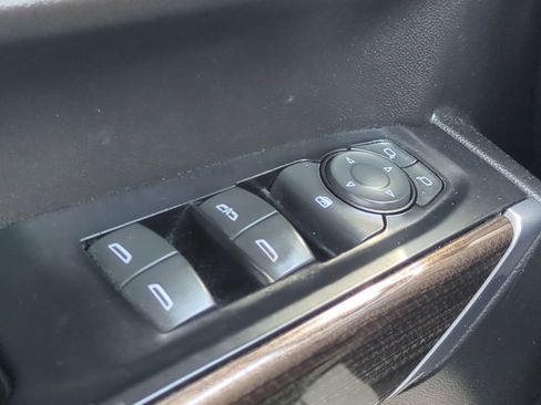 Used 2019 Chevrolet Silverado 1500 LT RWD image 29