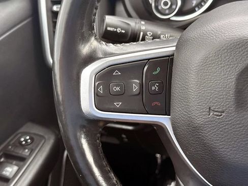 Used 2019 RAM 1500 Big Horn AWD/4WD image 24