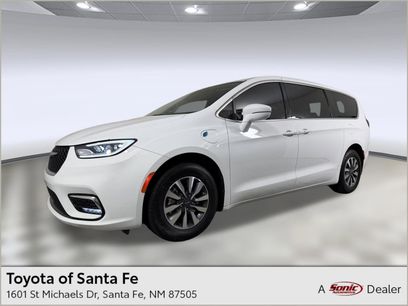 Used 2022 Chrysler Pacifica Touring-L