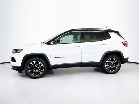 Used 2022 Jeep Compass Limited image 4