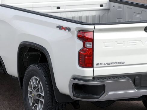 New 2026 Chevrolet Silverado 2500 LT w/ Convenience Package AWD/4WD image 7