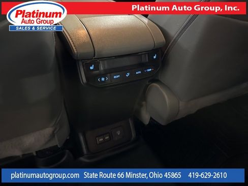 Used 2022 Toyota Highlander Platinum image 28
