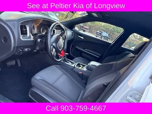 Used 2022 Dodge Charger SXT RWD image 13