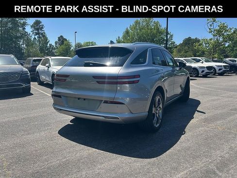 Used 2023 Genesis Electrified GV70 Prestige w/ Prestige Package AWD/4WD image 2