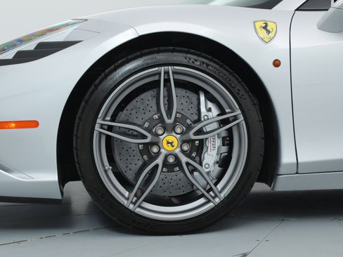 Certified 2015 Ferrari 458 Speciale A image 45