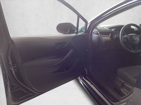 Used 2024 Toyota Corolla LE FWD image 15