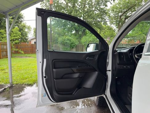 Used 2019 GMC Canyon SLE AWD/4WD image 20
