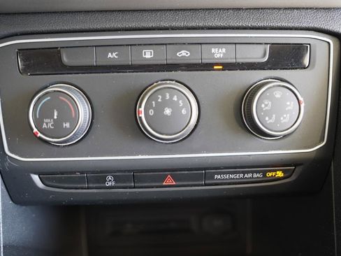 Used 2021 Volkswagen Atlas S FWD image 22