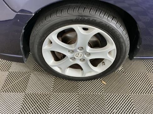 Used 2010 MAZDA MAZDA5 Sport FWD image 26