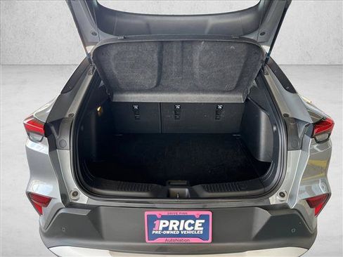 Used 2025 Buick Envista Preferred FWD image 21