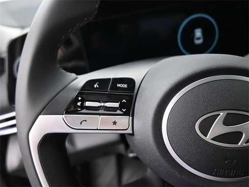 New 2025 Hyundai Elantra Limited image 20