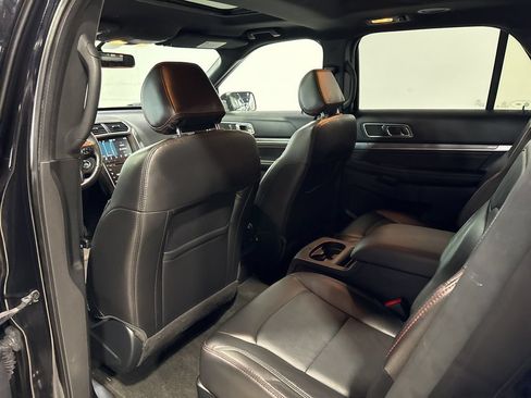 Used 2017 Ford Explorer Sport w/ Equipment Group 401A AWD/4WD image 34