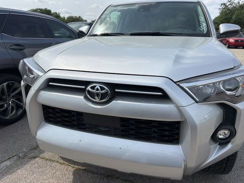 Used 2024 Toyota 4Runner SR5 image 2