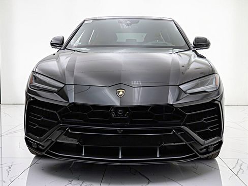 Used 2019 Lamborghini Urus AWD/4WD image 23