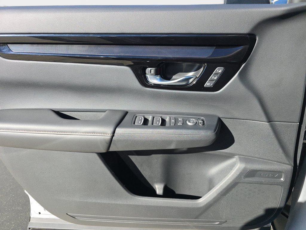 Used 2025 Honda CR-V Sport Touring image 21