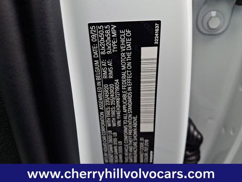 New 2026 Volvo EX40 Plus w/ Climate Package image 16